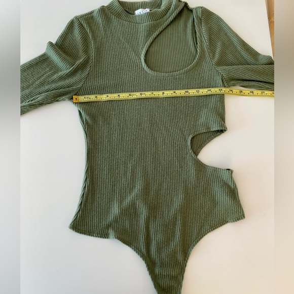 NWT Le Lis Cute Olive Ribbed Mock Neck cut out long sleeve stretchy bodysuit Y2K - Picture 7 of 10